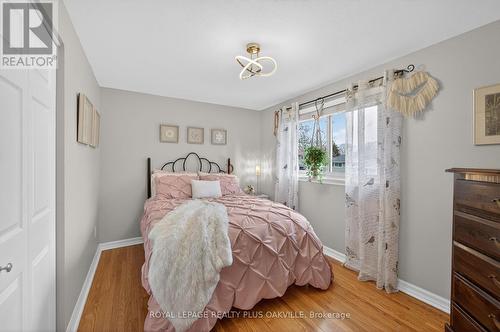 512 Pinedale Avenue, Burlington, ON - Indoor Photo Showing Bedroom