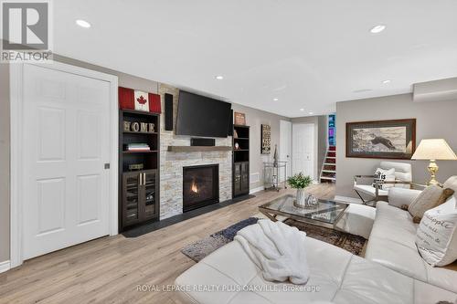 512 Pinedale Avenue, Burlington, ON - Indoor Photo Showing Living Room With Fireplace