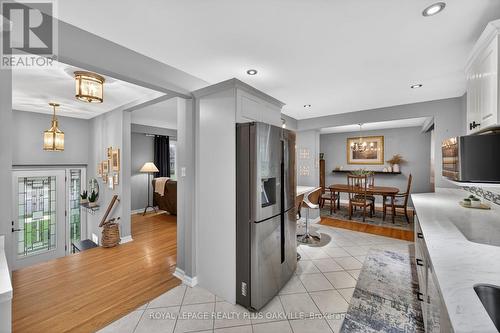 512 Pinedale Avenue, Burlington, ON - Indoor