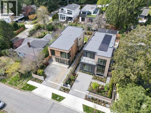 6415 Wellington Avenue, West Vancouver, BC 