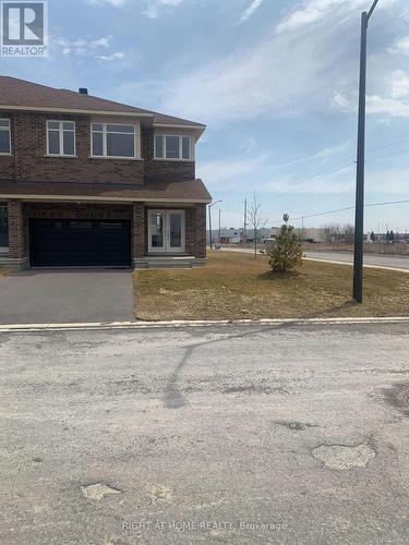 2 WYLIE WAY  Carleton Place, ON K7C 0C4
