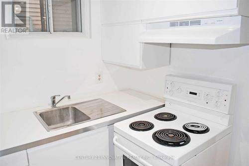 BSMT - 42 ST DUNSTAN DRIVE , Toronto, Ontario M1L 2V5 2