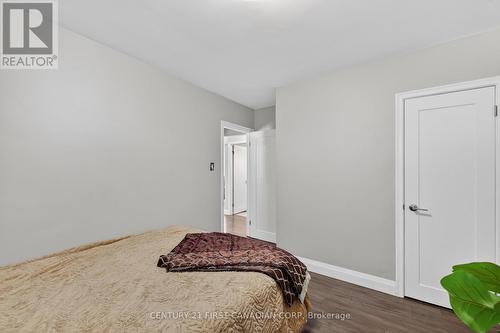 101 Jasper Crescent, London East (East O), ON - Indoor Photo Showing Bedroom