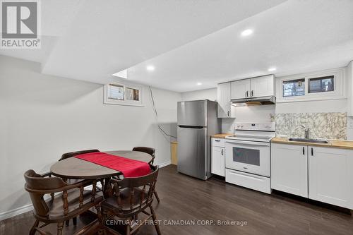 101 Jasper Crescent, London East (East O), ON - Indoor Photo Showing Kitchen