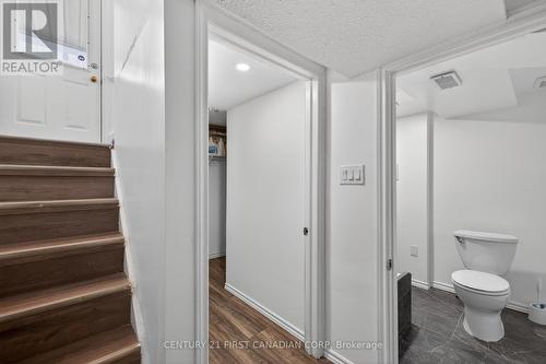 101 Jasper Crescent, London East (East O), ON - Indoor Photo Showing Bathroom