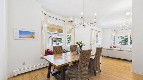 18 Park Avenue, Fernie, BC - Indoor Photo Showing Dining Room