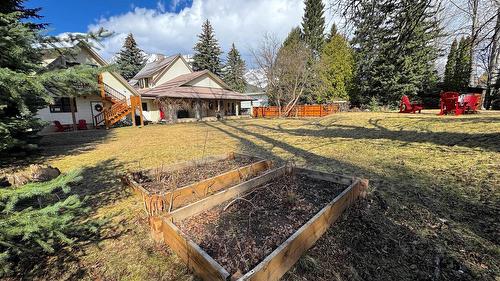 18 Park Avenue, Fernie, BC - Outdoor With Deck Patio Veranda