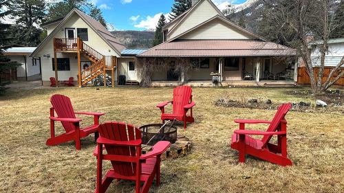 18 Park Avenue, Fernie, BC - Outdoor With Deck Patio Veranda