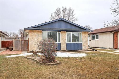 174 Dubois PL  Winnipeg, MB R3V 1N1
