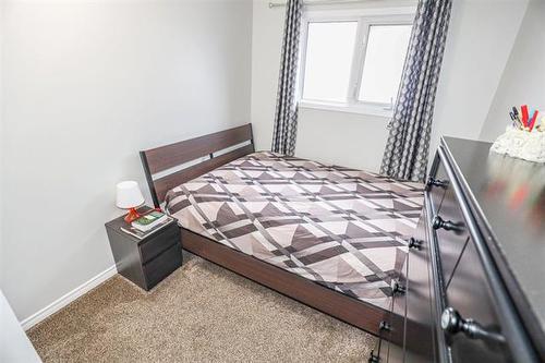 174 Dubois Pl, Winnipeg, MB 