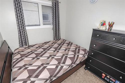 174 Dubois Pl, Winnipeg, MB 