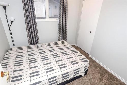 174 Dubois Pl, Winnipeg, MB 