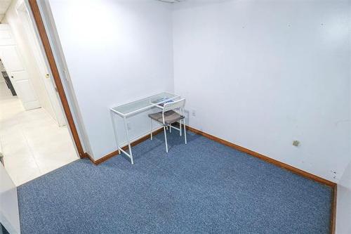 174 Dubois Pl, Winnipeg, MB 