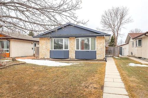 174 Dubois Pl, Winnipeg, MB 