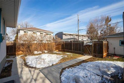 601 Prince Rupert Ave, Winnipeg, MB 