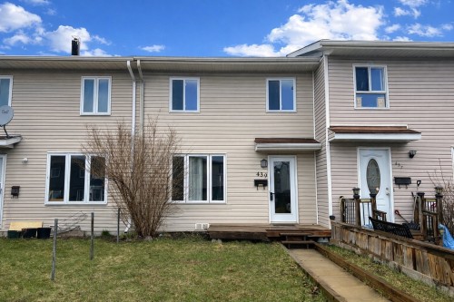 439 Rue St-Luc  Gatineau (Gatineau), QC J8P 3G3
