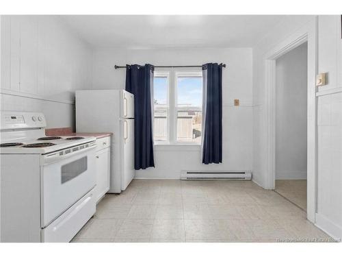 2 Copp St, Sackville, NB - Indoor Photo Showing Kitchen