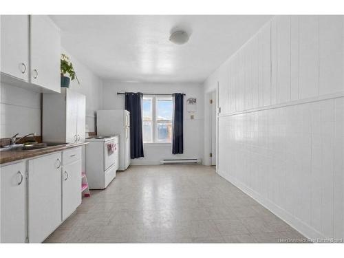 2 Copp St, Sackville, NB - Indoor Photo Showing Kitchen