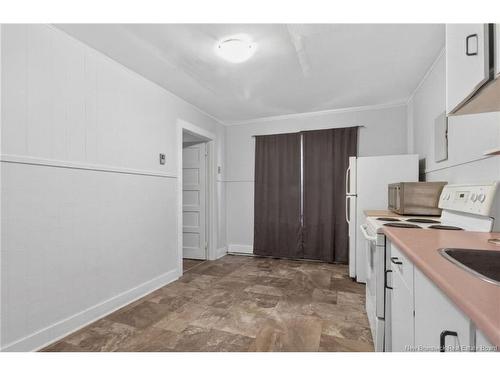 2 Copp St, Sackville, NB - Indoor Photo Showing Kitchen