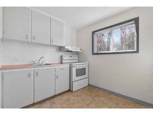 2 Copp St, Sackville, NB - Indoor Photo Showing Kitchen