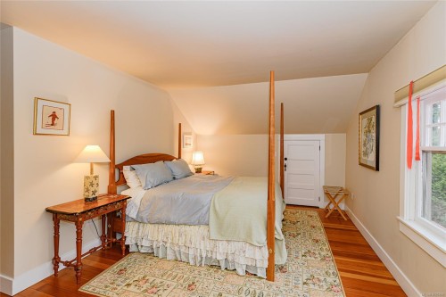 116 Acland Rd, Salt Spring, BC 