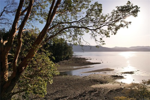 116 Acland Rd, Salt Spring, BC 