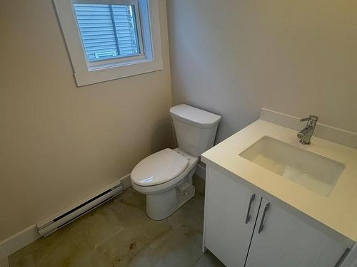 83 Simona Drive, Dartmouth, NS - Indoor Photo Showing Bathroom