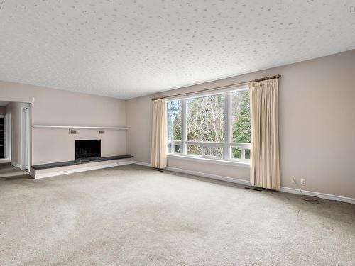 16 Glenn Drive, Halifax, NS 