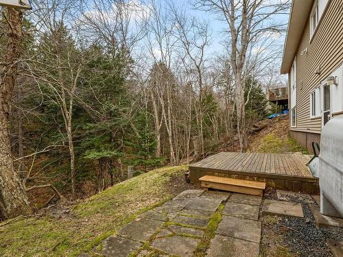 16 Glenn Drive, Halifax, NS 