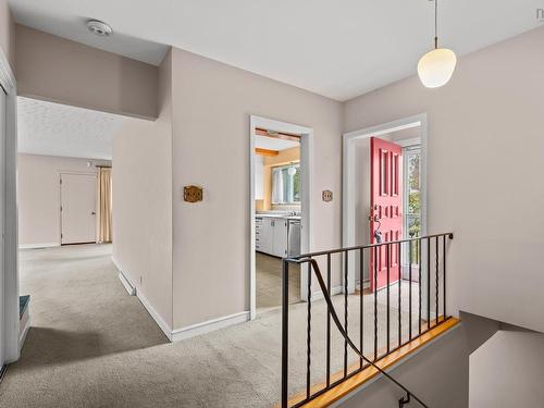 16 Glenn Drive, Halifax, NS 