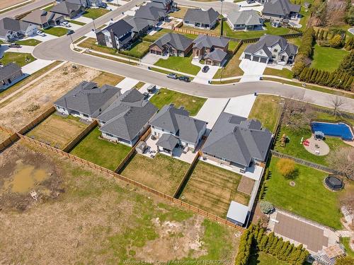 14 Dundee, Chatham, ON 