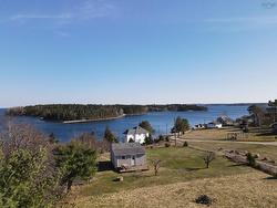 24 Mary Etta Lane Indian Point, NS B0J 2E0
