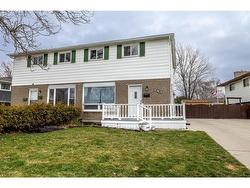 352 TRUDEAU Drive  Sarnia, ON N7S 4K7