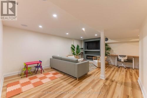 820 Grenon Avenue, Ottawa, ON - Indoor