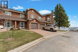 24 - 1098 KING STREET W Kingston (Central City West), ON K7M 8J1