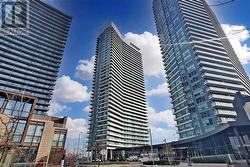 SPH07 - 117 MCMAHON DRIVE Toronto, ON M2K 0E4