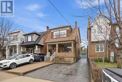 245 LAUDER AVENUE Toronto, ON M6E 3H5