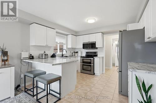 83 Atwood Avenue, Halton Hills, ON - Indoor Photo Showing Kitchen With Upgraded Kitchen