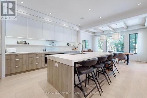 977 Gorton Avenue, Burlington, ON - Indoor Photo Showing Kitchen