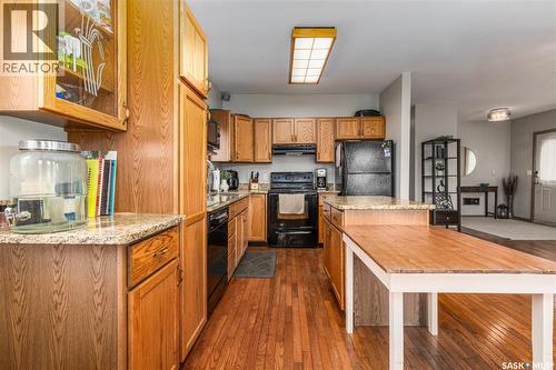25 Alice Crescent, North Grove, SK - Indoor Photo Showing Kitchen