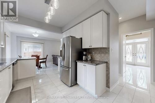 75 Gloria Crescent, Whitby, ON - Indoor Photo Showing Kitchen