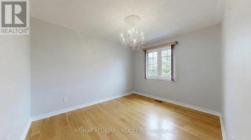 75 Gloria Crescent, Whitby, ON - Indoor Photo Showing Other Room