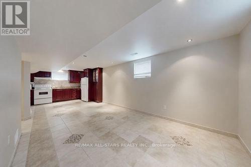 75 Gloria Crescent, Whitby, ON - Indoor