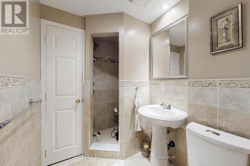 75 Gloria Crescent, Whitby, ON - Indoor Photo Showing Bathroom