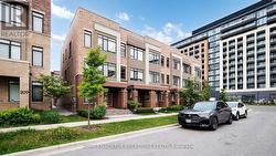 215 SALTERTON CIRCLE Vaughan, ON L6A 4Z2