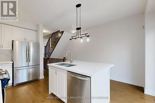 215 Salterton Circle, Vaughan, ON - Indoor Photo Showing Kitchen With Double Sink
