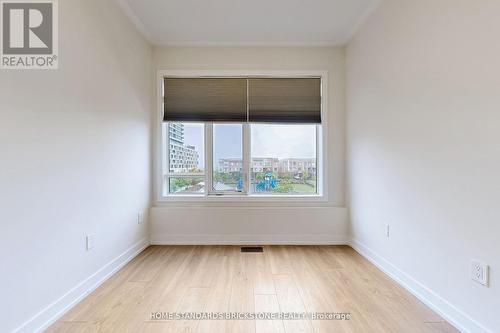 215 Salterton Circle, Vaughan, ON - Indoor Photo Showing Other Room