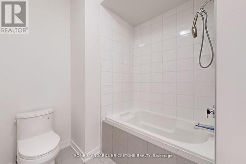 215 Salterton Circle, Vaughan, ON - Indoor Photo Showing Bathroom