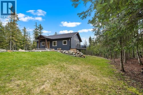 1562 Teetzel Road  Creston, BC V0B 1G7