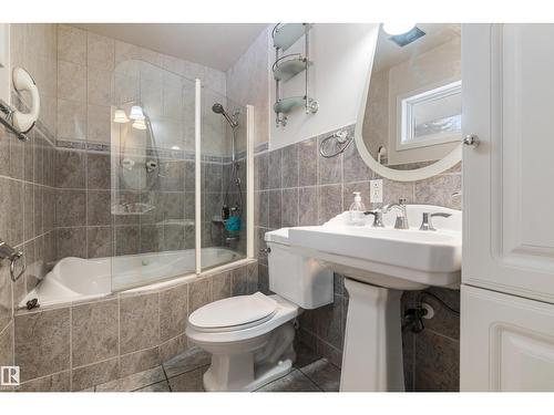 101 Westridge Rd Nw, Edmonton, AB - Indoor Photo Showing Bathroom